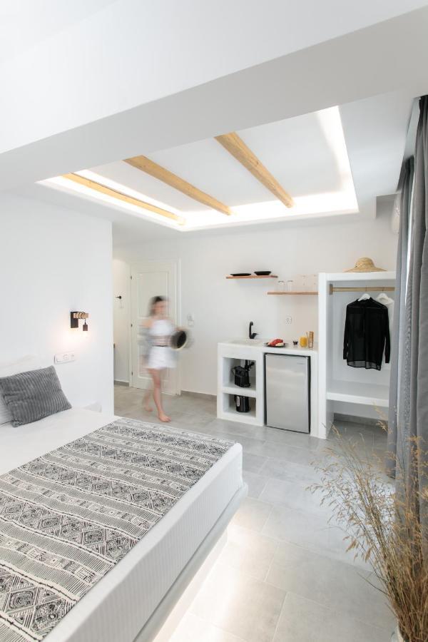 Iades Studios & Apartments Agia Anna  Exterior photo